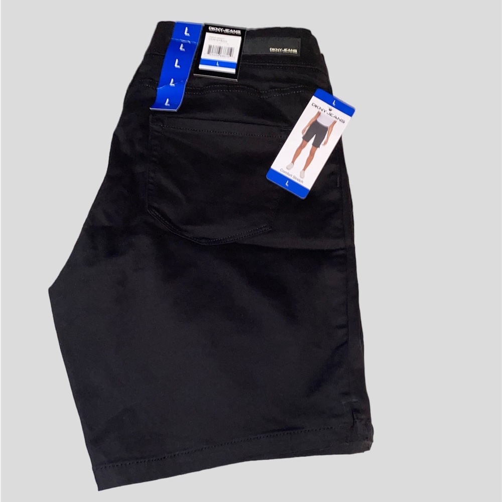 DKNY Shorts NWT - Picture 4 of 5